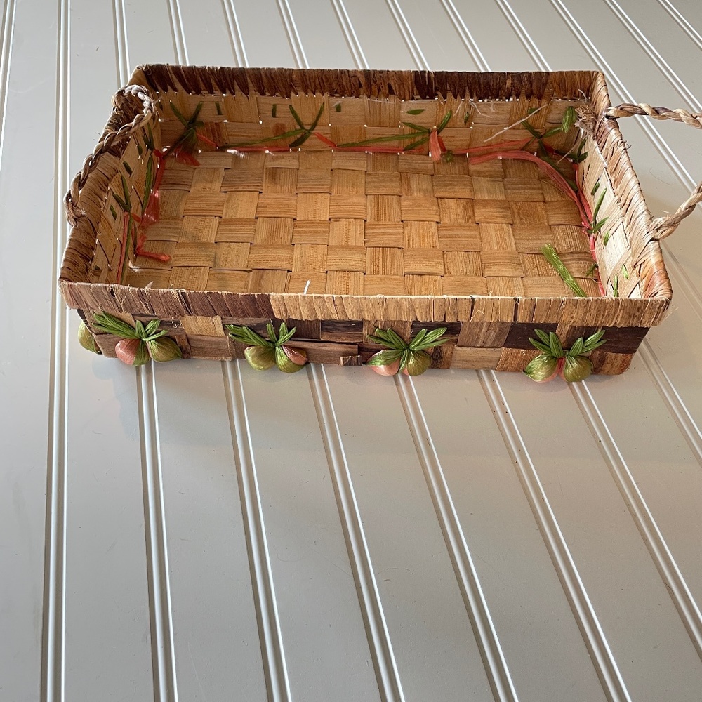 Vtg Woven Straw Handle Basket with Raffia Fruit